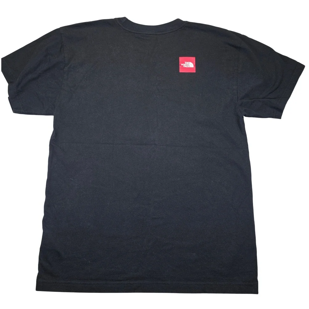 The North Face Mens Black Mountaineer Graphic T-Shirt Red Box Logo Small